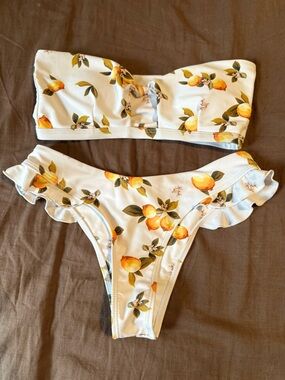 White Lemon Print Ruffle Bikini Set